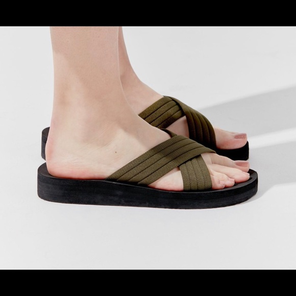 rocket dog moon sandal